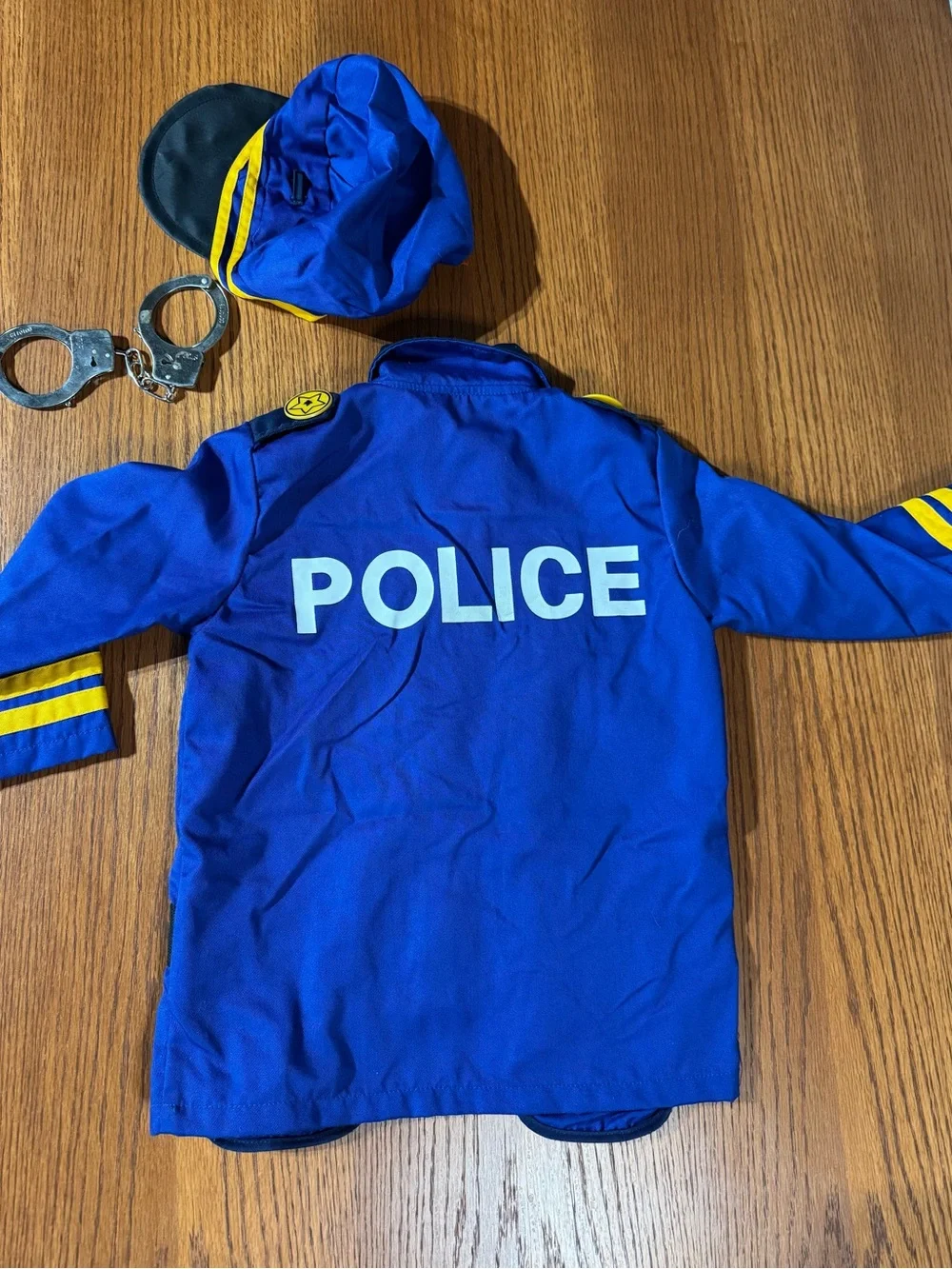 Melissa & Doug Police Officer Costume Ages 3-6 Kids Dress Up Uniform Accessories